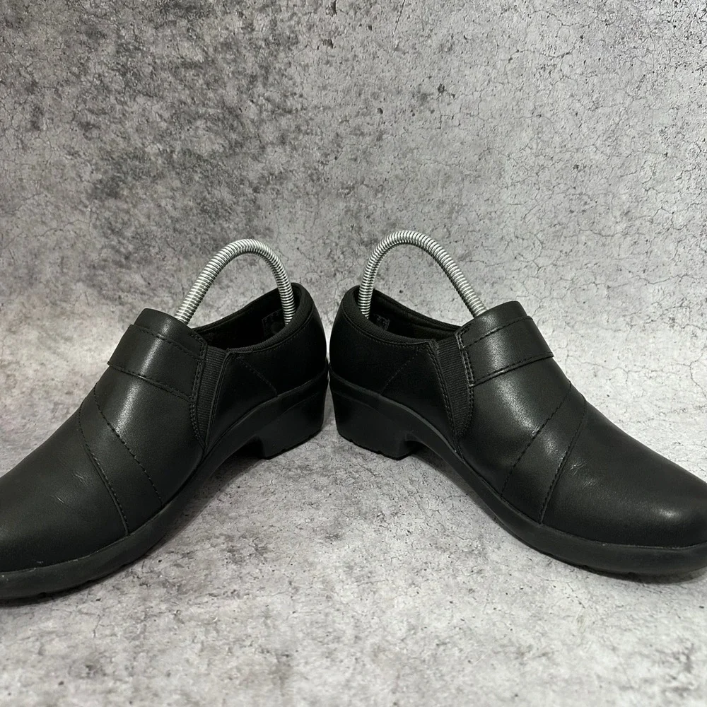 Clarks Angie Pearl Womens 8.5 Black Leather Slip On Loafers Low Block Heel
